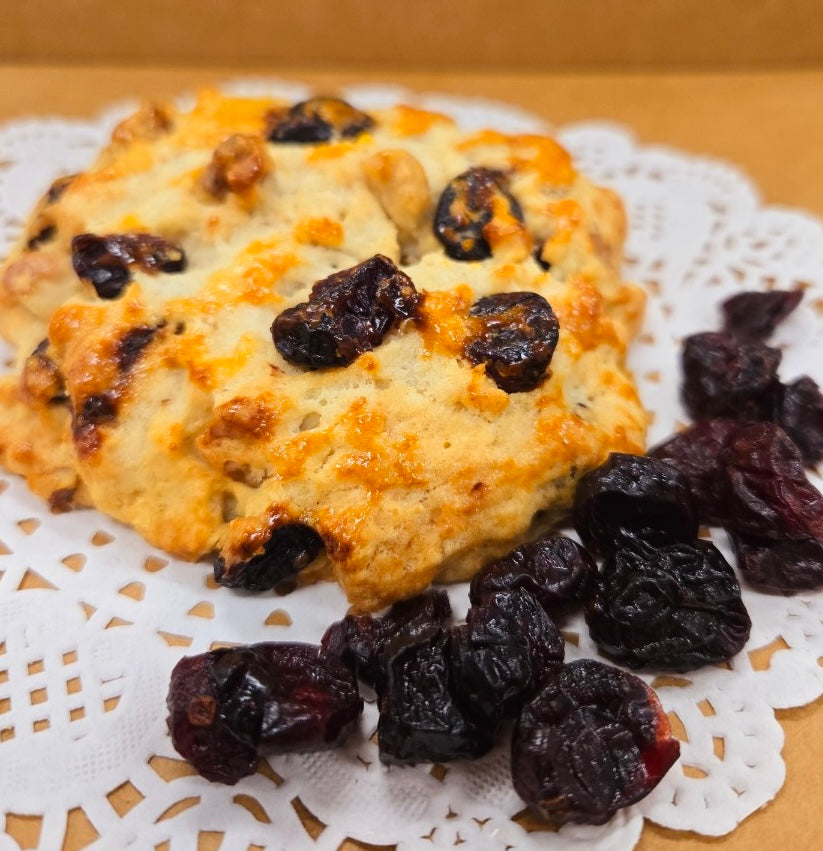 CRANBERRY WALNUTS SCONE
