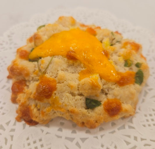 GREEN ONION & CHEESE SCONE