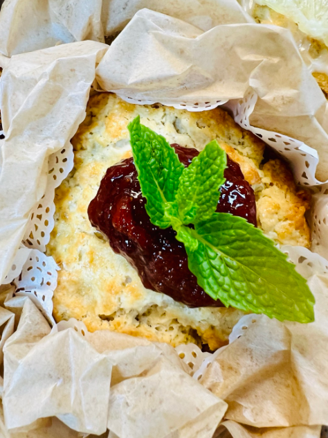 STRAWBERRY SCONE